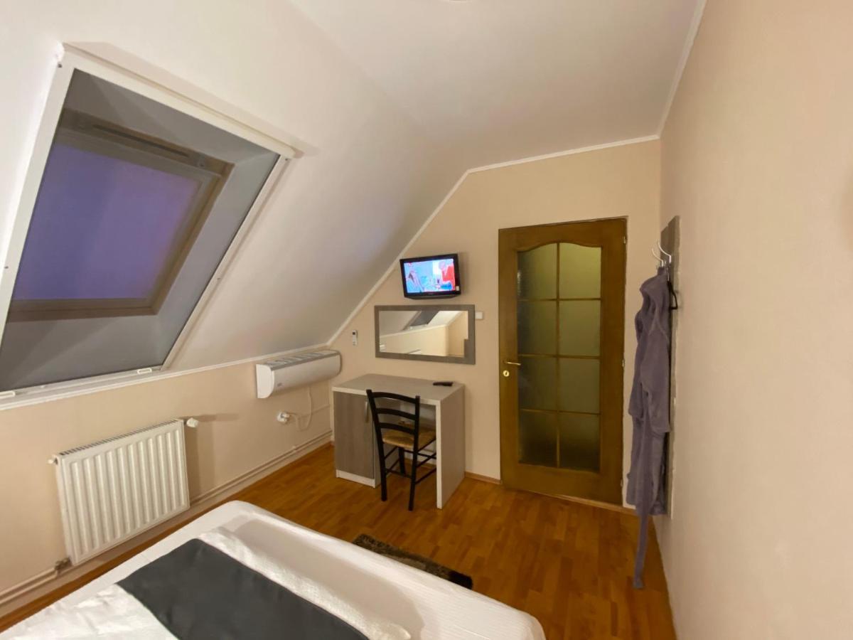 Hotel Vila Eszter Sovata Esterno foto