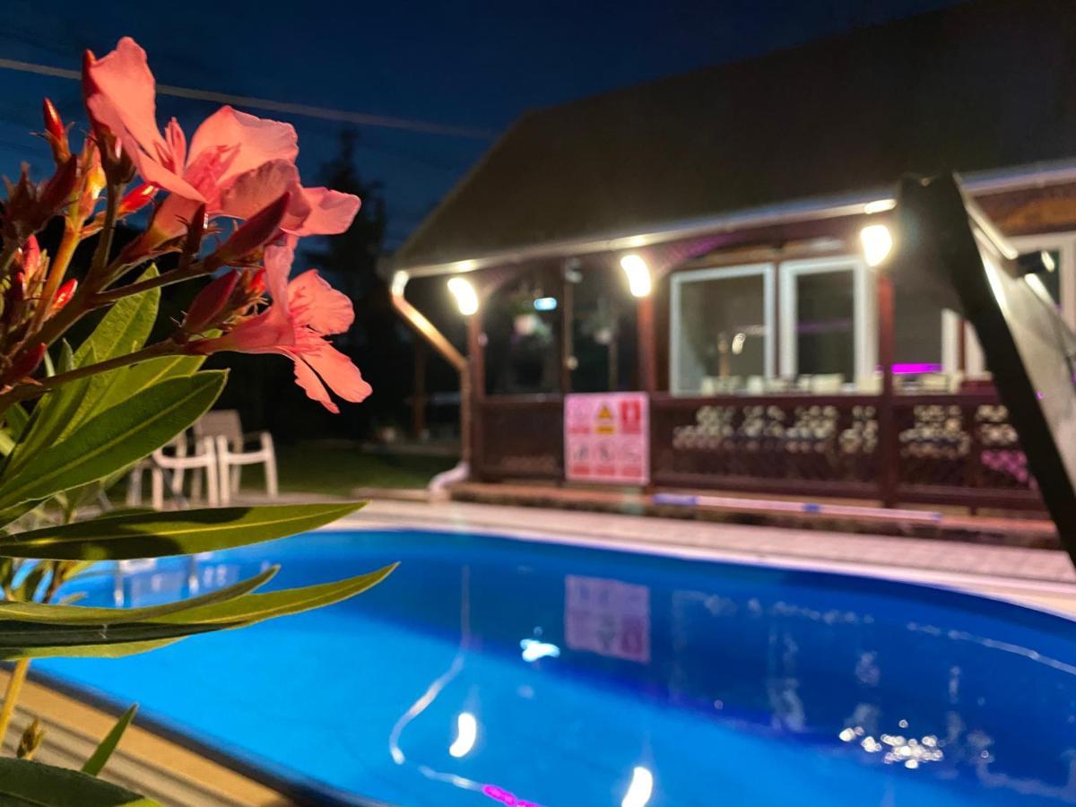 Hotel Vila Eszter Sovata Esterno foto