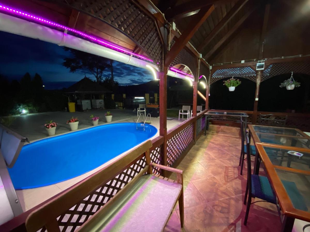 Hotel Vila Eszter Sovata Esterno foto
